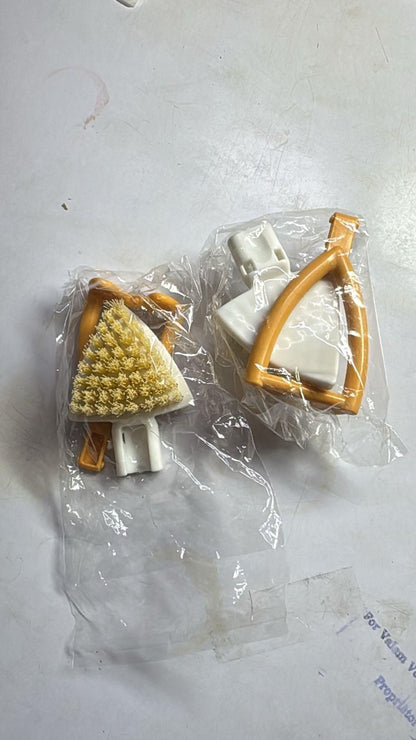 Foldable Triangular Gap Cleaning Brush